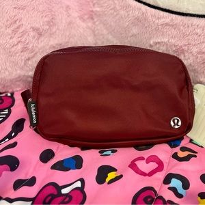 Lululemon Everywhere Belt Bag Crossbody Bag